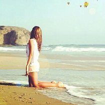 高买低卖迪士尼门票,90 后女生套现 700 余万